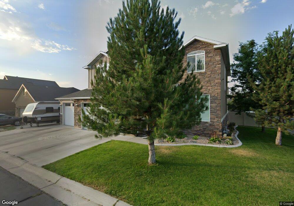 3933 Sand Lake Dr, South Jordan, UT 84095 - photo 1