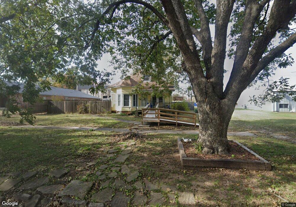 204 N Jordan St, Cleveland, OK 74020 - photo 1