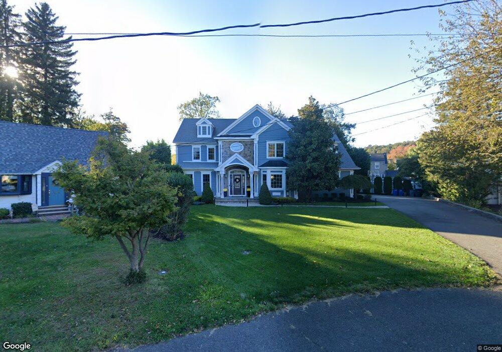 416 Pine Grove Cir, Scotch Plains, NJ 07076 - photo 1