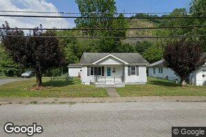 300 E McDonald Ave, Man, WV 25635