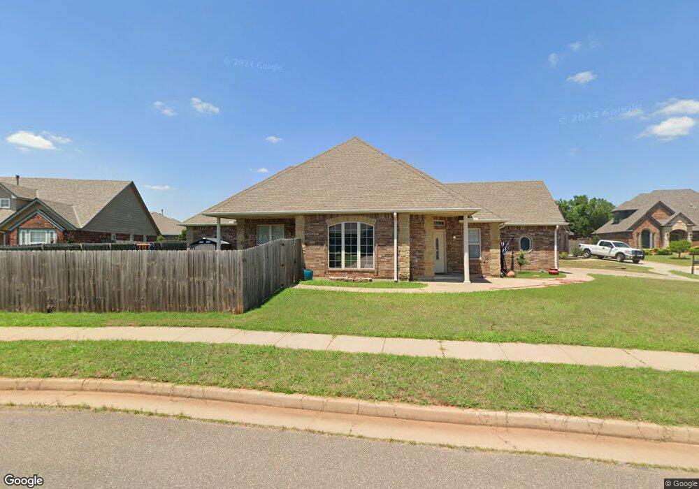 2101 SE 9th St, Moore, OK 73160 - photo 1
