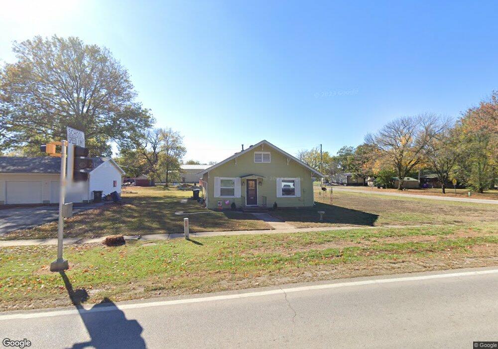 702 E 4th St, Altamont, KS 67330 - photo 1