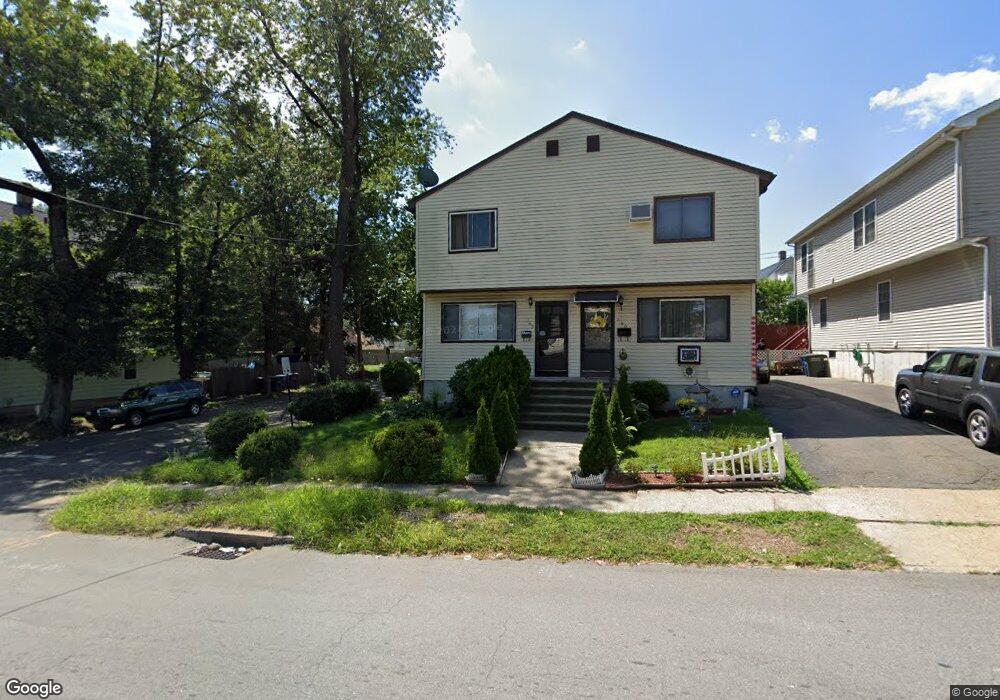 162 Granfield Ave, Bridgeport, CT 06610 - photo 1