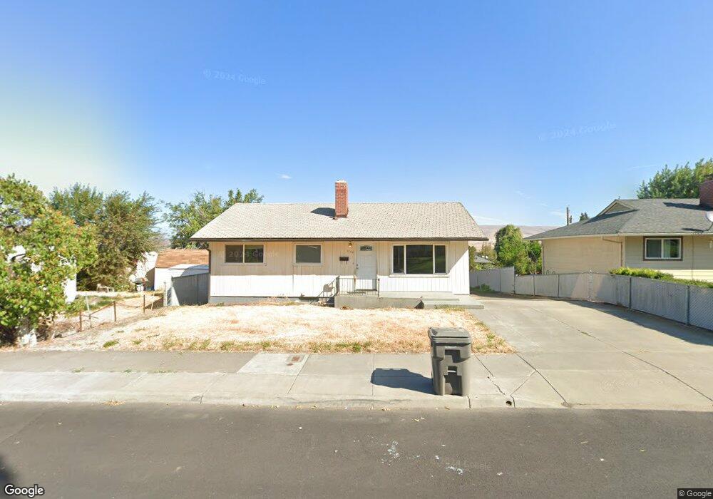 1709 E 11th St, the Dalles, OR 97058 - photo 1