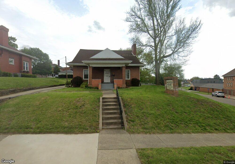 805 Main St, Coshocton, OH 43812 - photo 1