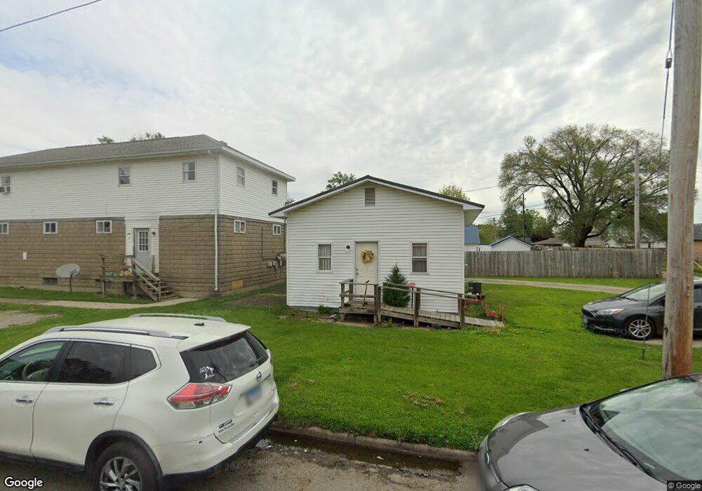 2321 Champaign Ave, Mattoon, IL 61938 - photo 1