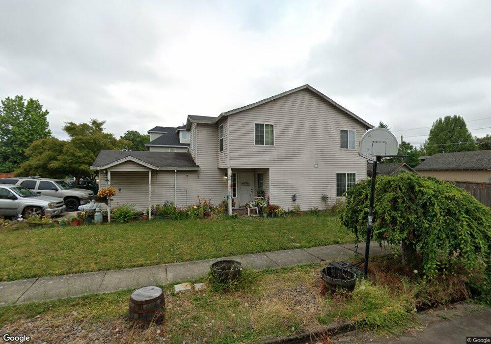 218 W 2nd St, Newberg, OR 97132 - photo 1
