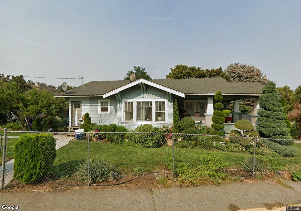 618 E 9th St, the Dalles, OR 97058 - photo 1