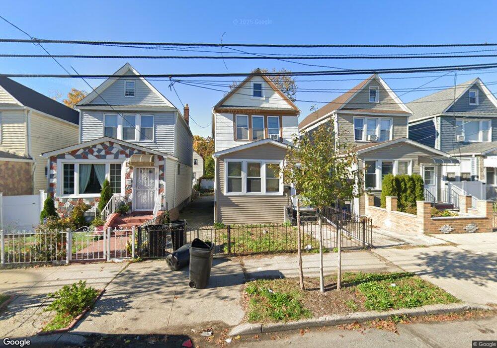 11622 171st St, Jamaica, NY 11434 - photo 1