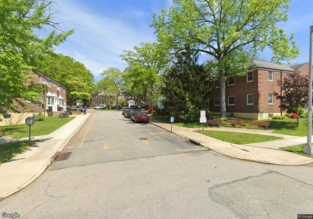 6055 251st St, Little Neck, NY 11362 - photo 1