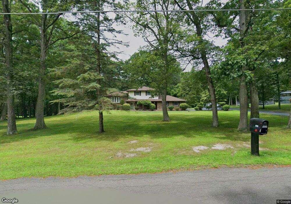 690 Heslop Rd, Mountain Top, PA 18707 - photo 1