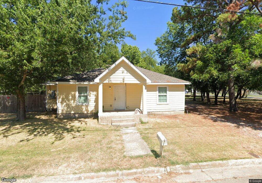 1106 S Morris St, Gainesville, TX 76240 - photo 1