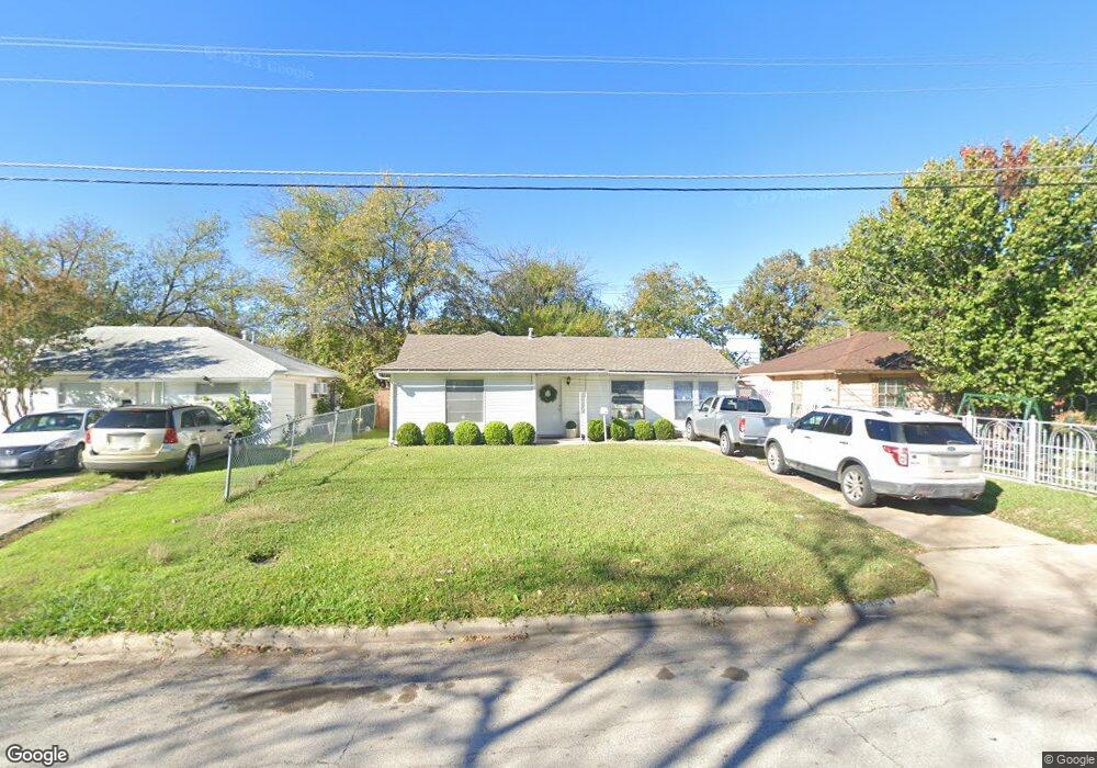 706 Shawnee Trace, Grand Prairie, TX 75051 - photo 1