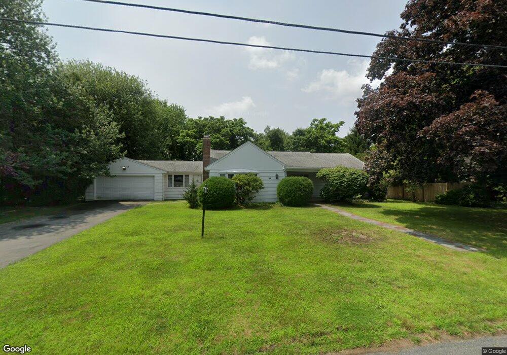 64 Middle St, South Dartmouth, MA 02748 - photo 1