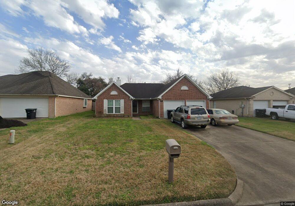 1010 Wildwinn Dr, Alvin, TX 77511 - photo 1