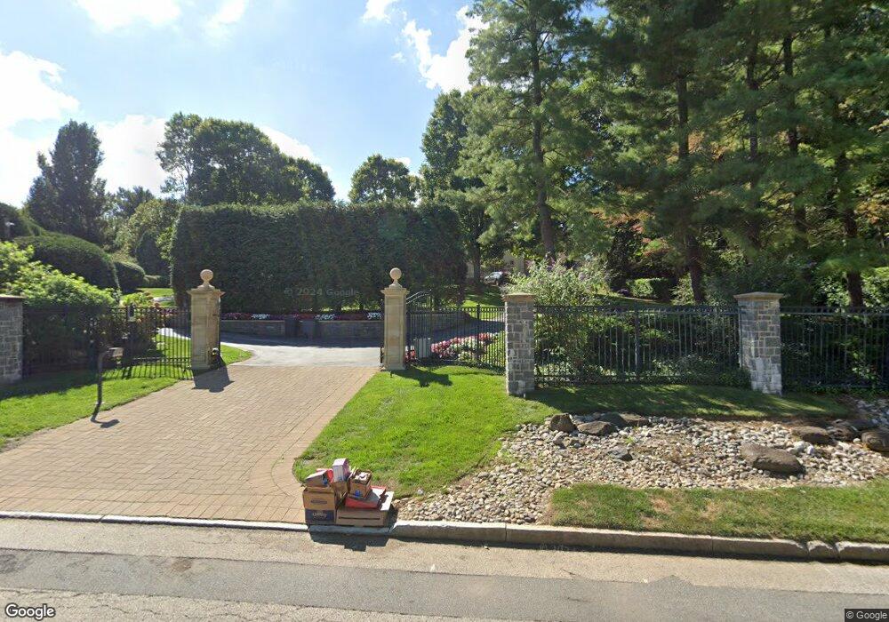 925 Roscommon Rd unit 24, Bryn Mawr, PA 19010 - photo 1