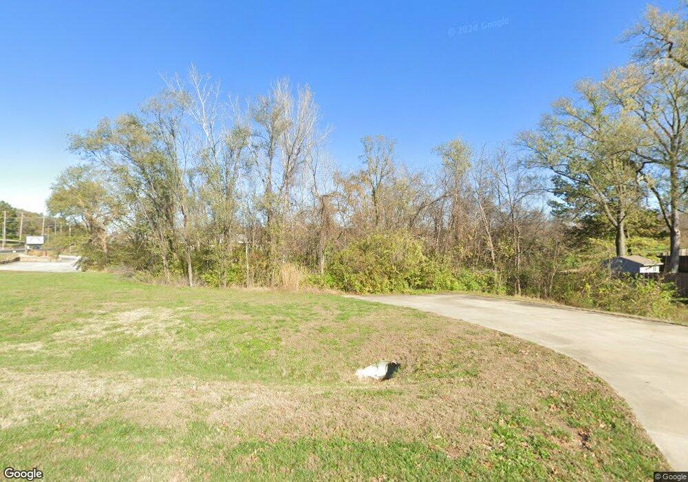 706 N Main St, Lansing, KS 66043 - photo 1