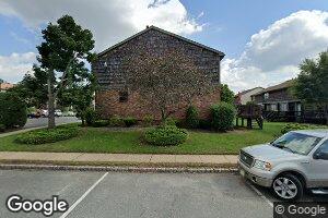 407 Maple Hill Dr, Woodbridge, NJ 07095