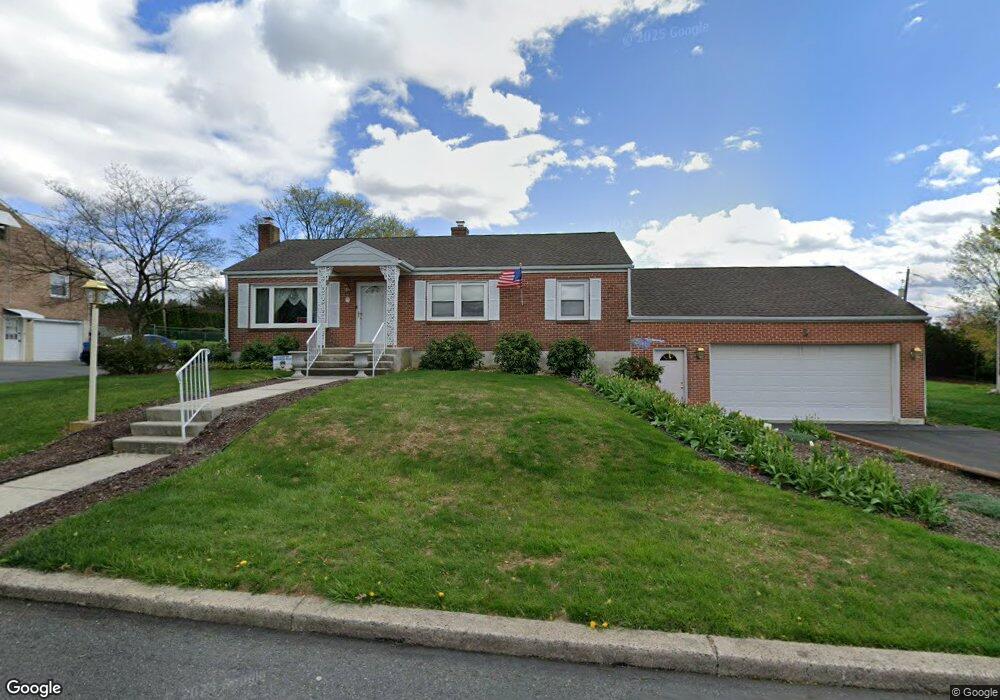 750 Floret Ave, Reading, PA 19605 - photo 1