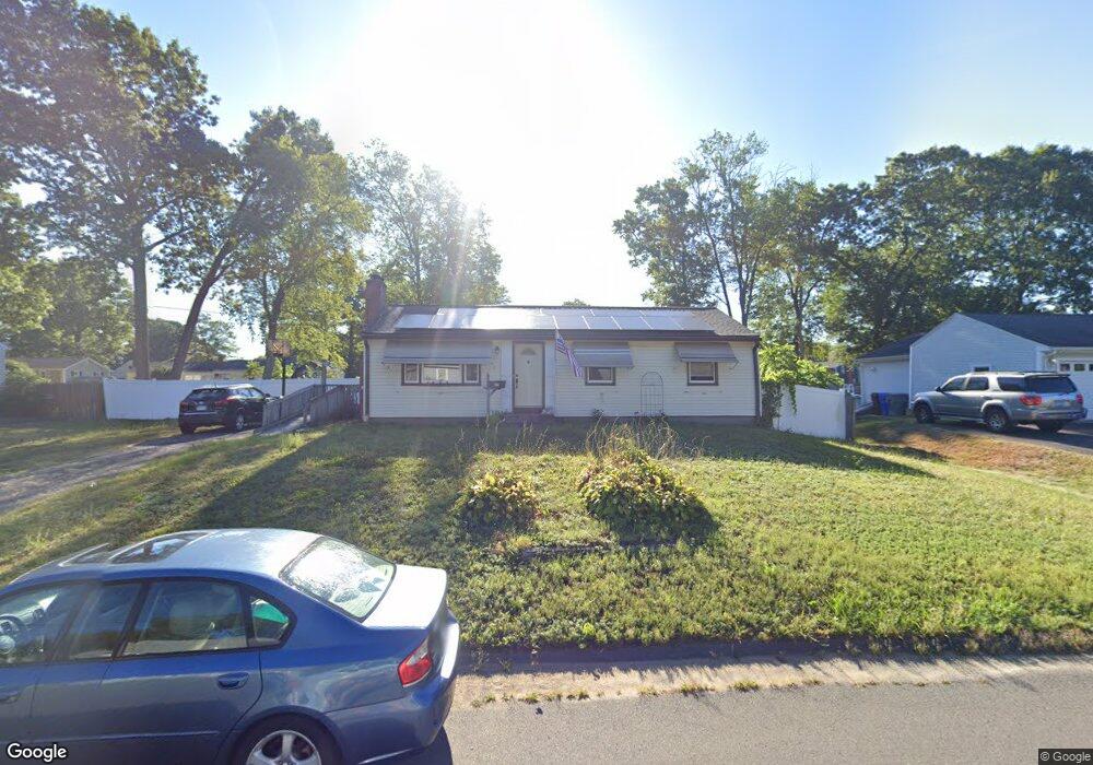 49 Burnham St, Enfield, CT 06082 - photo 1