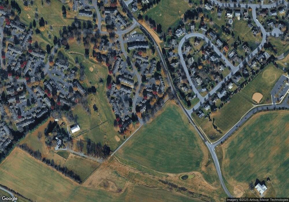 504 Barrington Ct, Palmyra, PA 17078 - photo 1