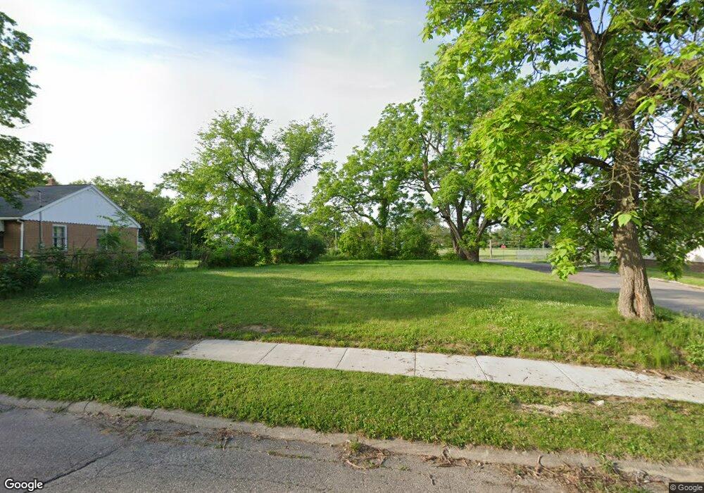 802 E Holbrook Ave, Flint, MI 48505 - photo 1