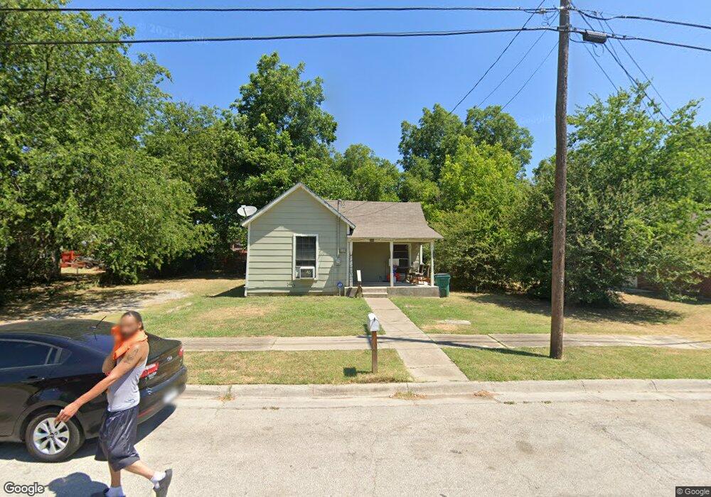 507 W Scott St, Gainesville, TX 76240 - photo 1