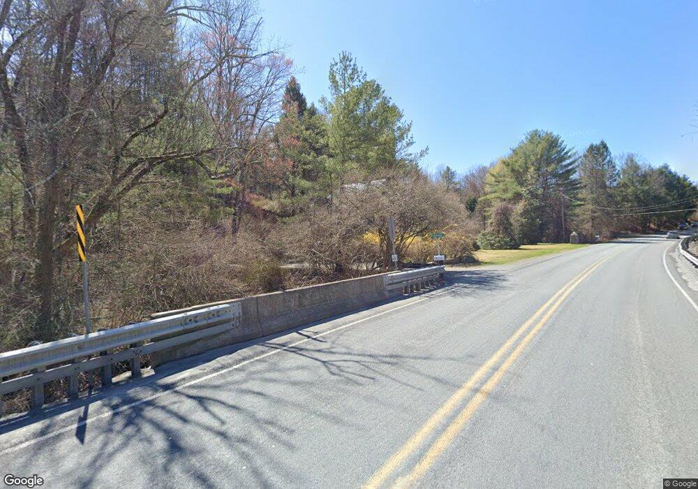 105 Cross the Brook Ave, Milford, PA 18337 - photo 1