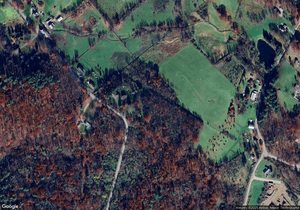 426 Spring Hill Dr, Falls, PA 18615 - photo 1