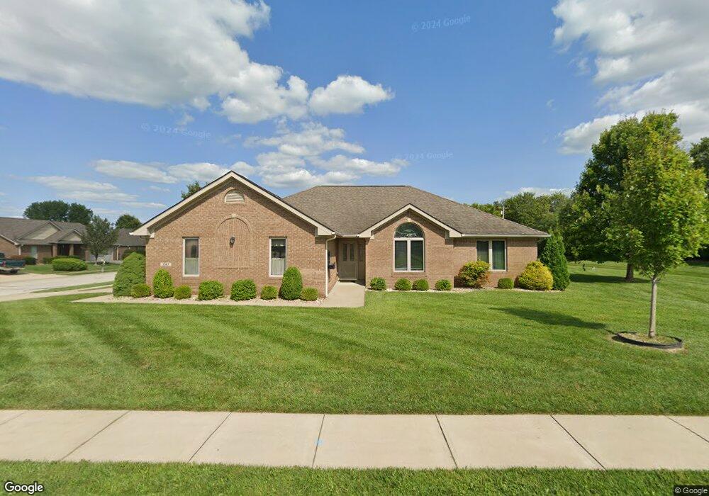 3527 Rushmore Dr, Columbus, IN 47203 - photo 1