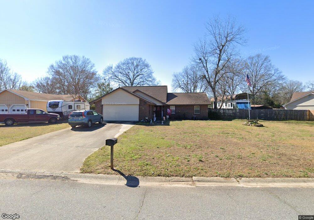 310 Wake Forest Dr, Warner Robins, GA 31093 - photo 1