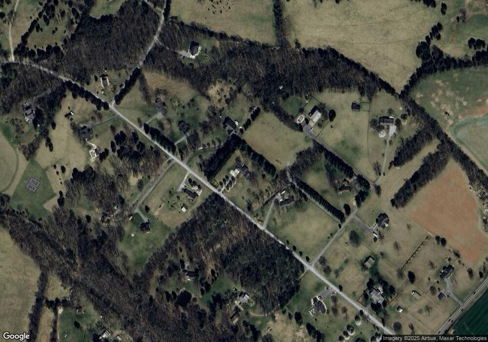 390 Almond Dr, Luray, VA 22835 - photo 1