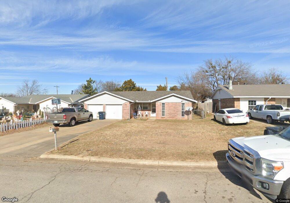 814 E Georgia St, Shawnee, OK 74804 - photo 1