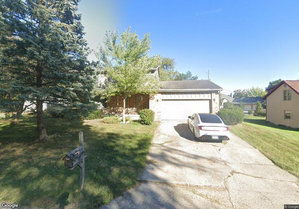 1271 Timberlane Dr, Lima, OH 45805 - photo 1