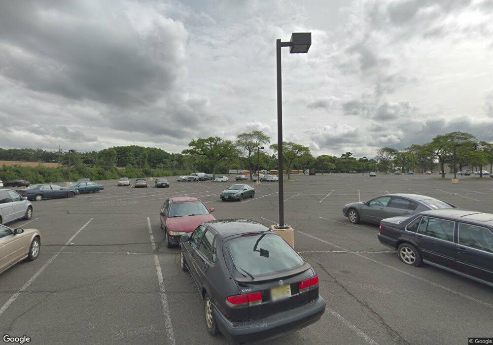 1432 Sadie Cir, New Brunswick, NJ 08901 - photo 1