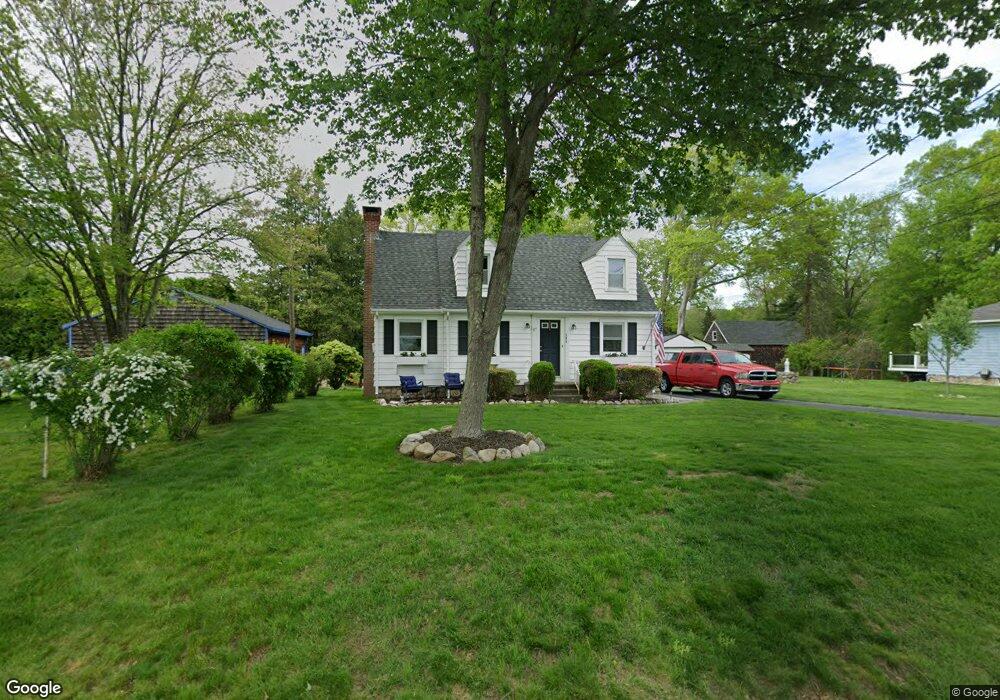 504 Toll Gate Rd, Groton, CT 06340 - photo 1