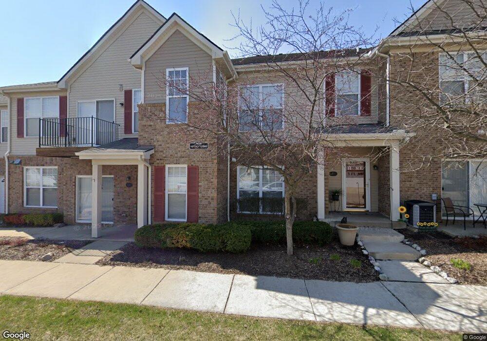 10110 Ridge Run St, Howell, MI 48855 - photo 1