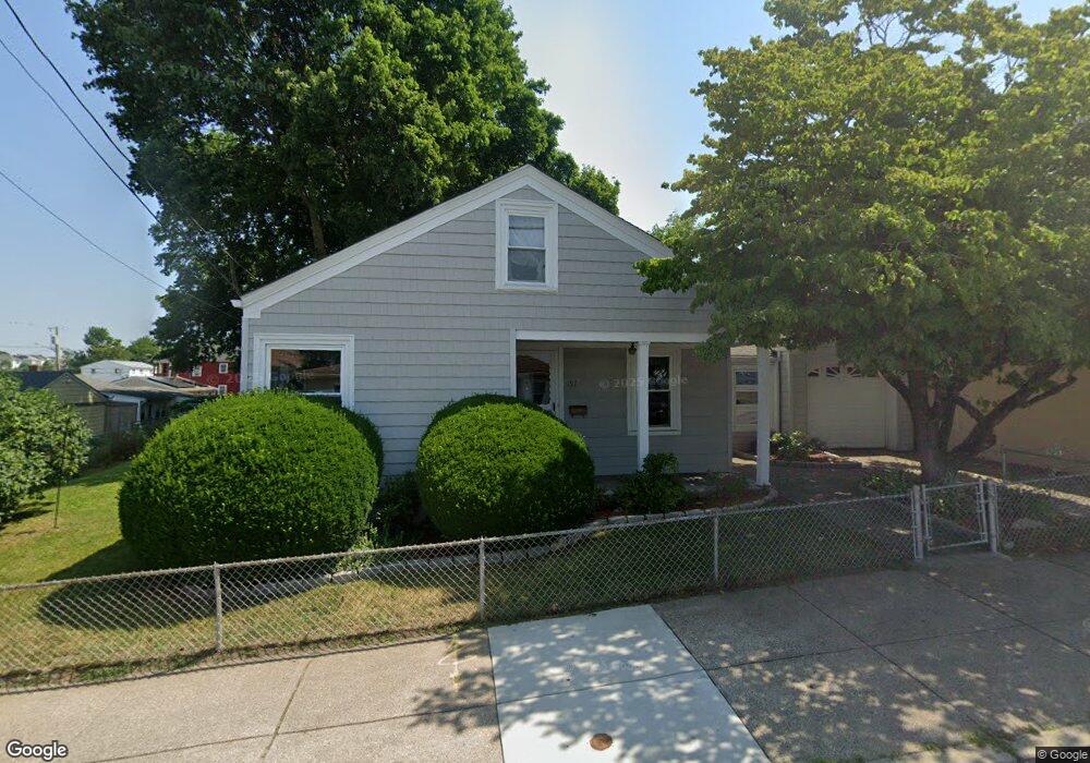 197 Fuller Ave, Central Falls, RI 02863 - photo 1