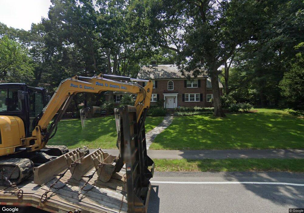 58 Cliff Rd, Wellesley Hills, MA 02481 - photo 1