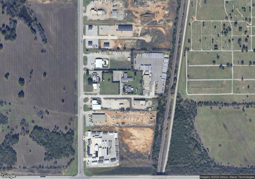 2530 S Commerce St unit B & C, Ardmore, OK 73401 - photo 1