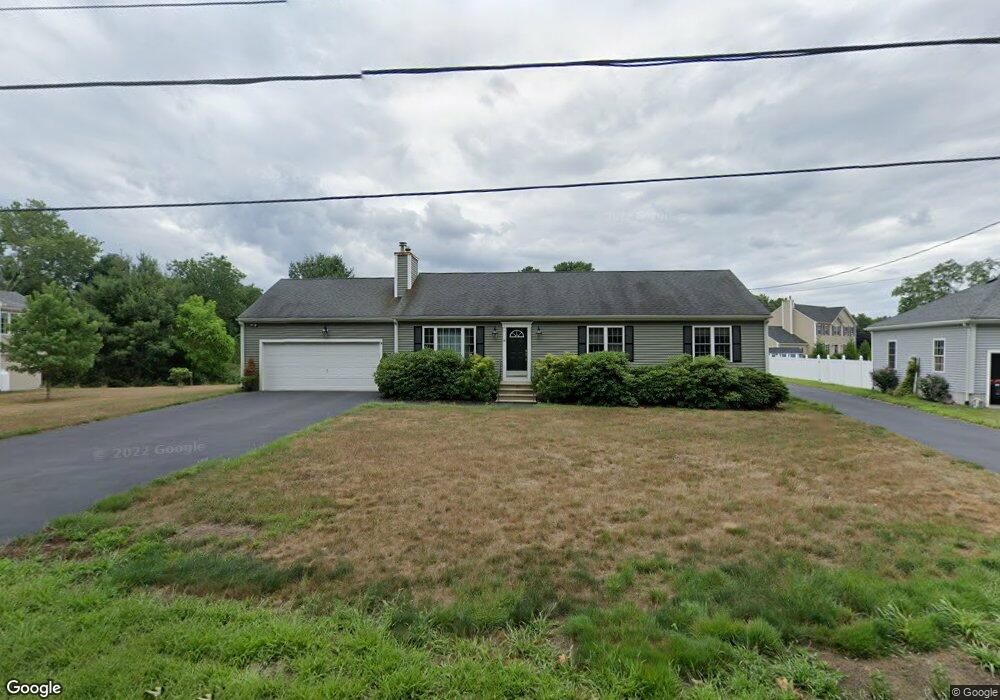 39 Mendon St, Upton, MA 01568 - photo 1