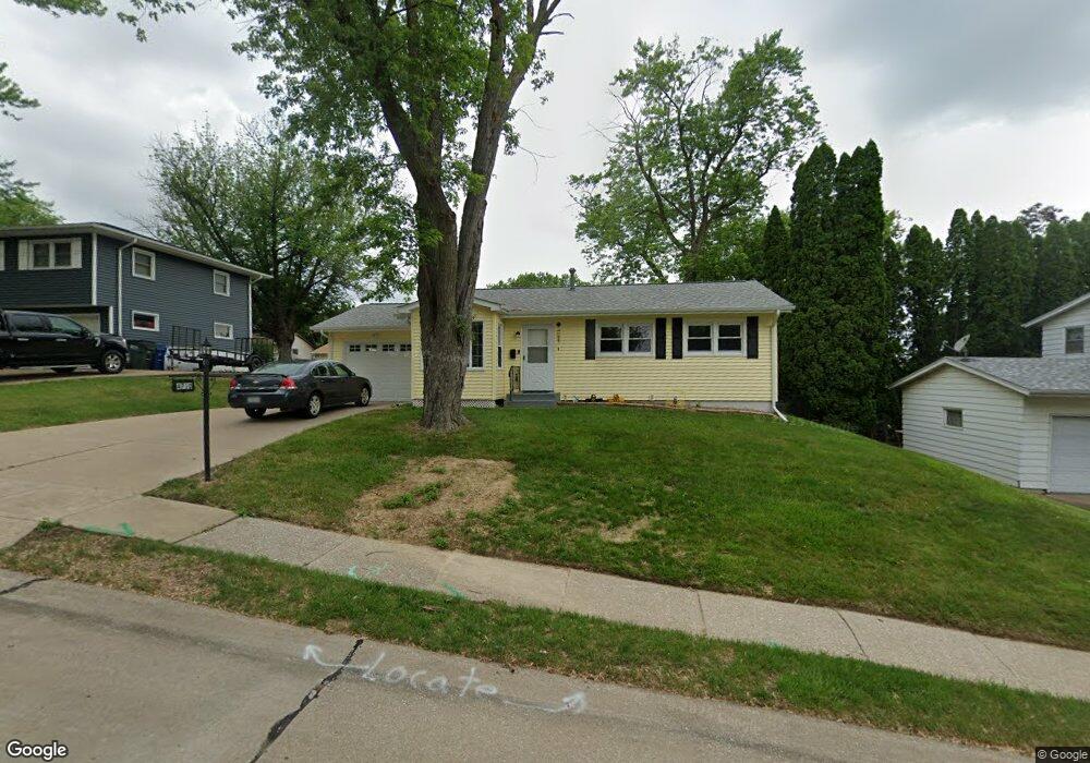 4710 N Harrison St, Davenport, IA 52806 - photo 1