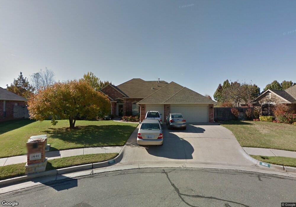 1601 Auburn Crossing, Edmond, OK 73012 - photo 1