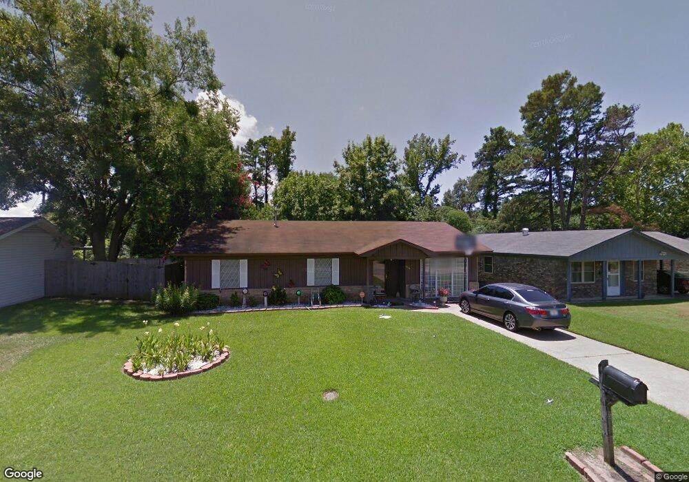 1020 Louise Ln, Wake Village, TX 75501 - photo 1