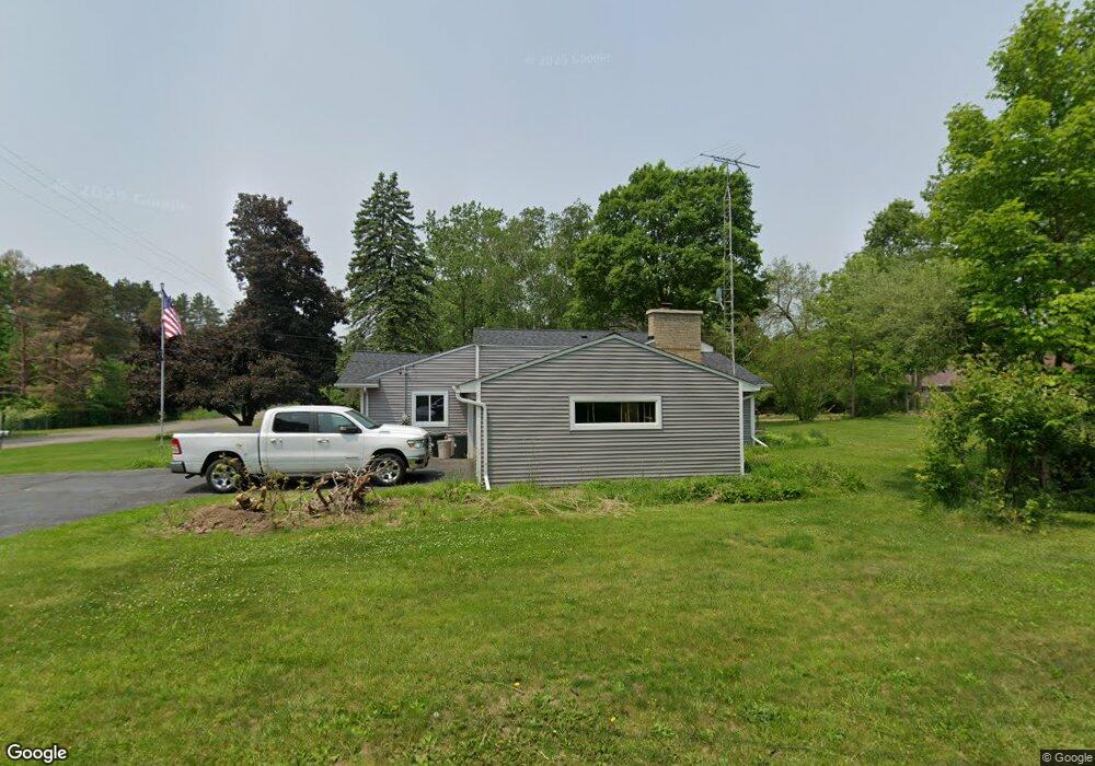 9166 Carpenter Rd, Flushing, MI 48433 - photo 1