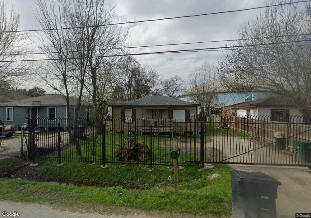 7415 Sandle St, Houston, TX 77088 - photo 1