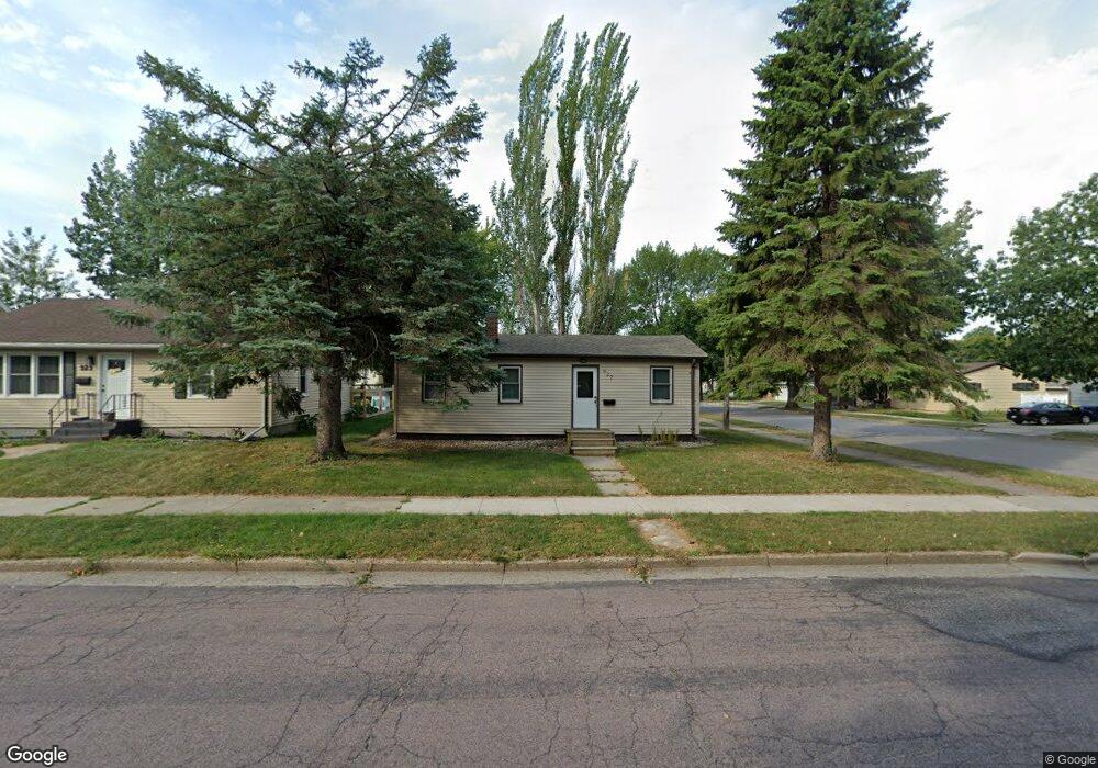 927 N Franklin St, New Ulm, MN 56073 - photo 1