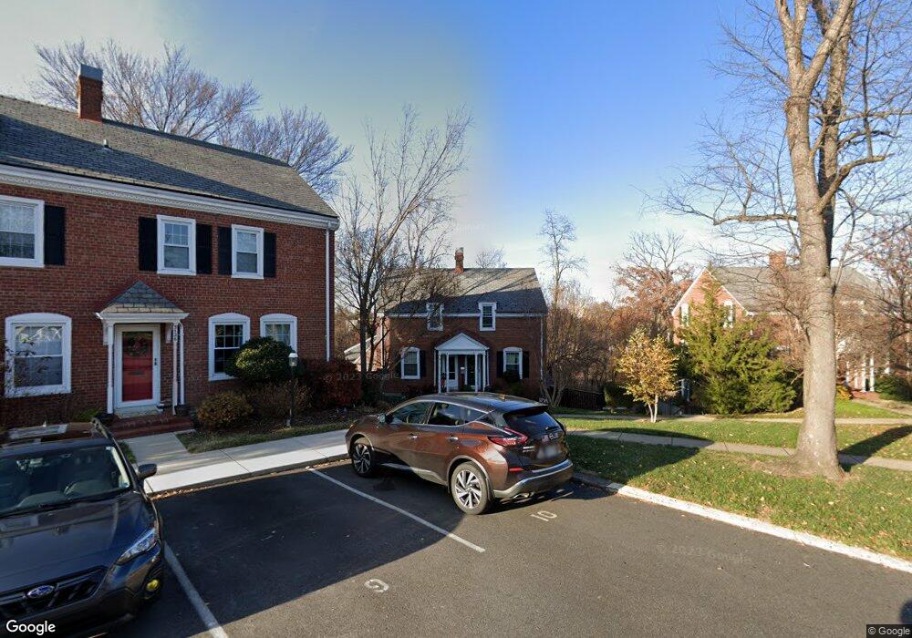 3324 S Wakefield St unit A, Arlington, VA 22206 - photo 1