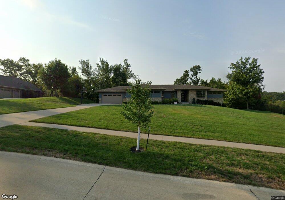 4321 Fawn Hill Ct SE, Cedar Rapids, IA 52403 - photo 1