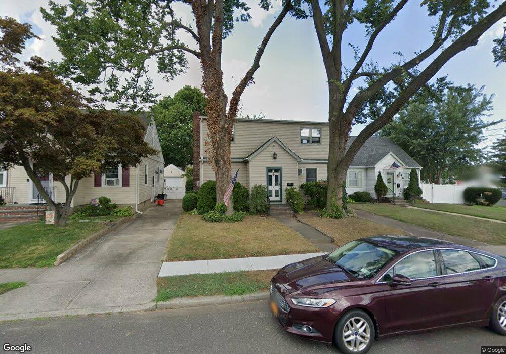 291 Cleveland St, Franklin Square, NY 11010 - photo 1